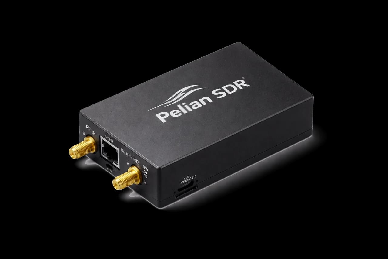 Pelian SDR PSR100 compact intelligent software defined radio